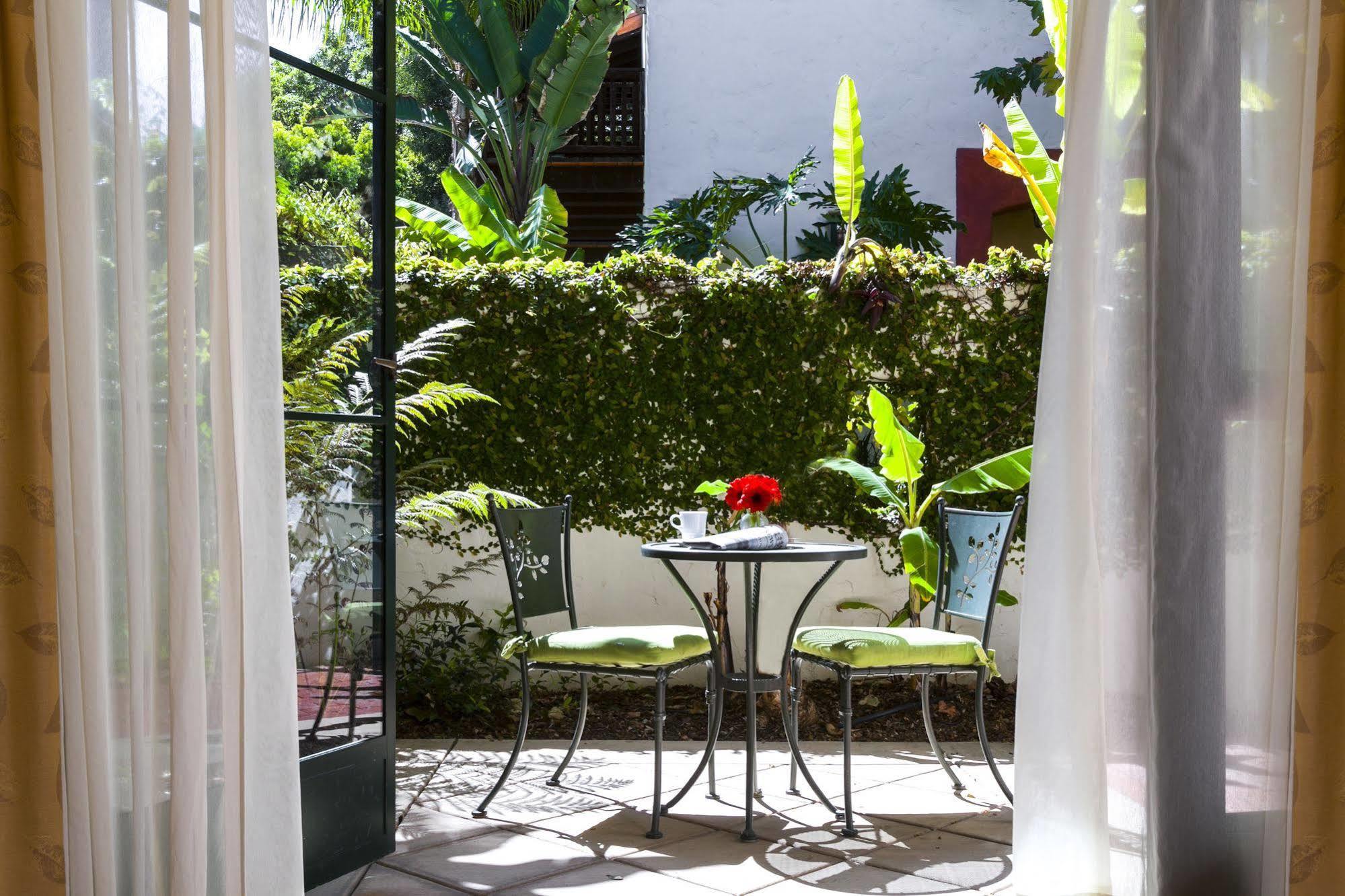 Hotel Spanish Garden Santa Barbara
