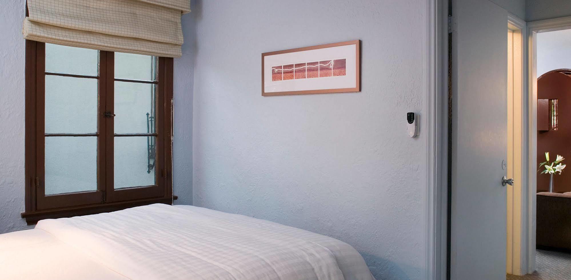 Casa Del Mar Inn 3*