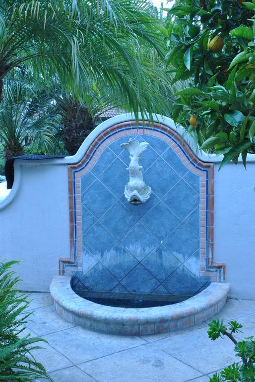Casa Del Mar