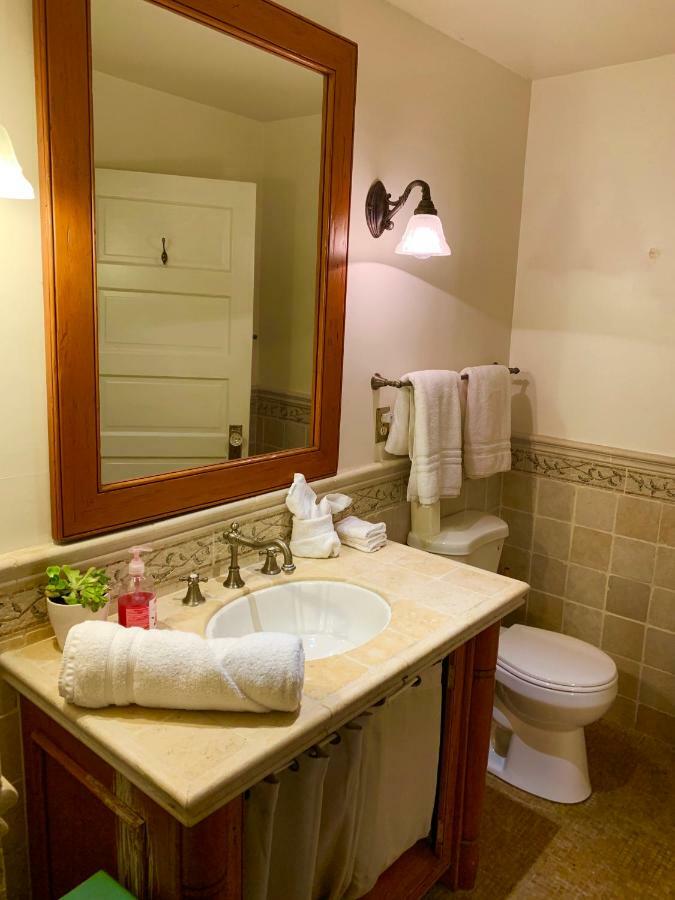 Homestay Historic Mansion In Montecito *