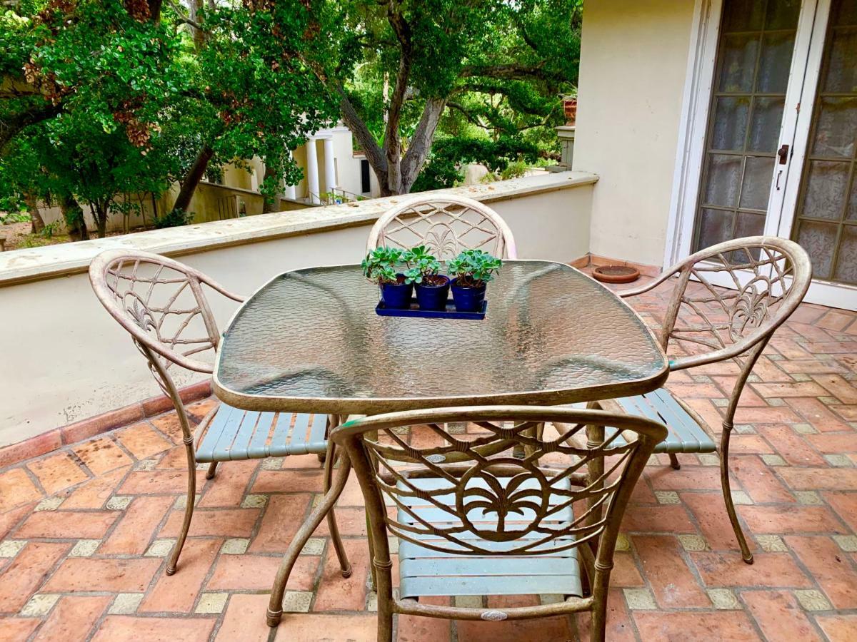 Homestay Historic Mansion In Montecito