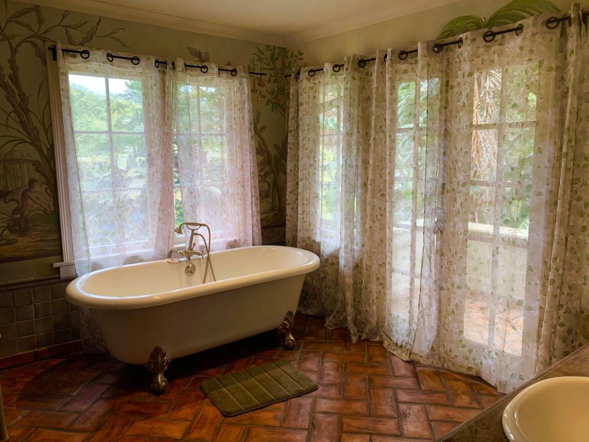 Historic Mansion In Montecito Homestay