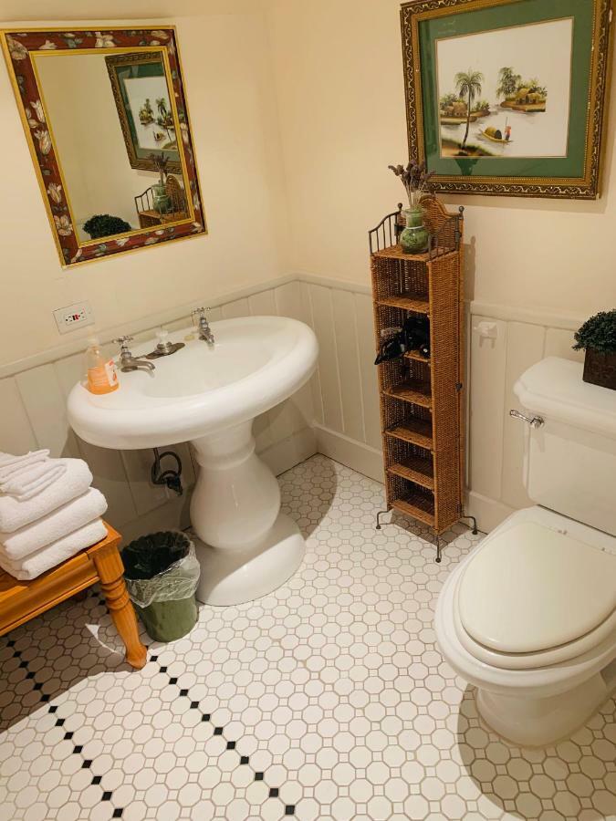 Homestay Historic Mansion In Montecito Santa Barbara