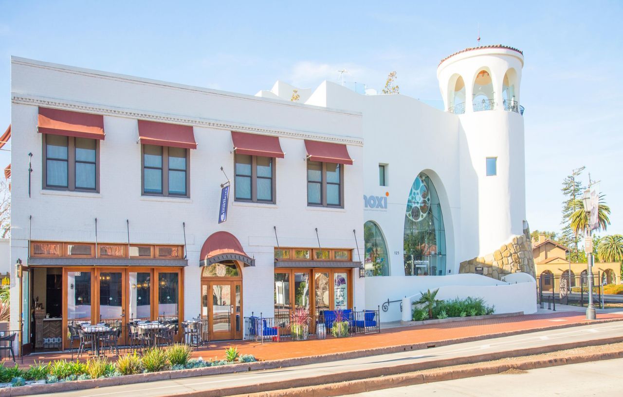 Riviera House Hotel