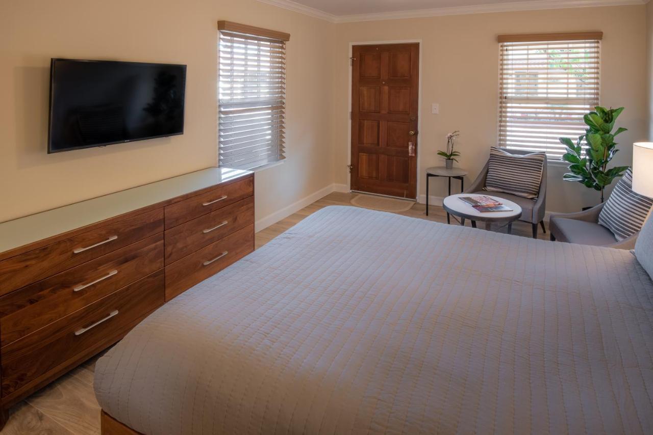 Harbor House 3* Santa Barbara