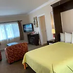 Beach House Inn
