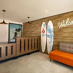 Motel 6-Santa Barbara, Ca - Beach