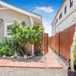 Cactus Room - Private Entrance