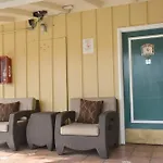 Oasis Inn And Suites