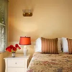 Cheshire Cat Inn & Cottages