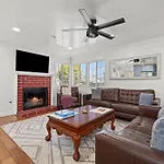 Coastal Home Near Ucsb & Airport, Hot Tub, King Beds, Fast Wifi, Sleeps 6