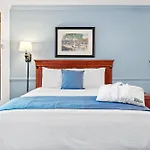 Brisas Del Mar Inn At The Beach