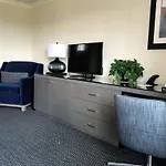 West Beach Inn, A Coast Hotel