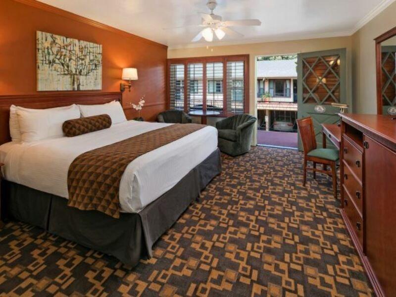Brisas Del Mar At The Hotel Santa Barbara