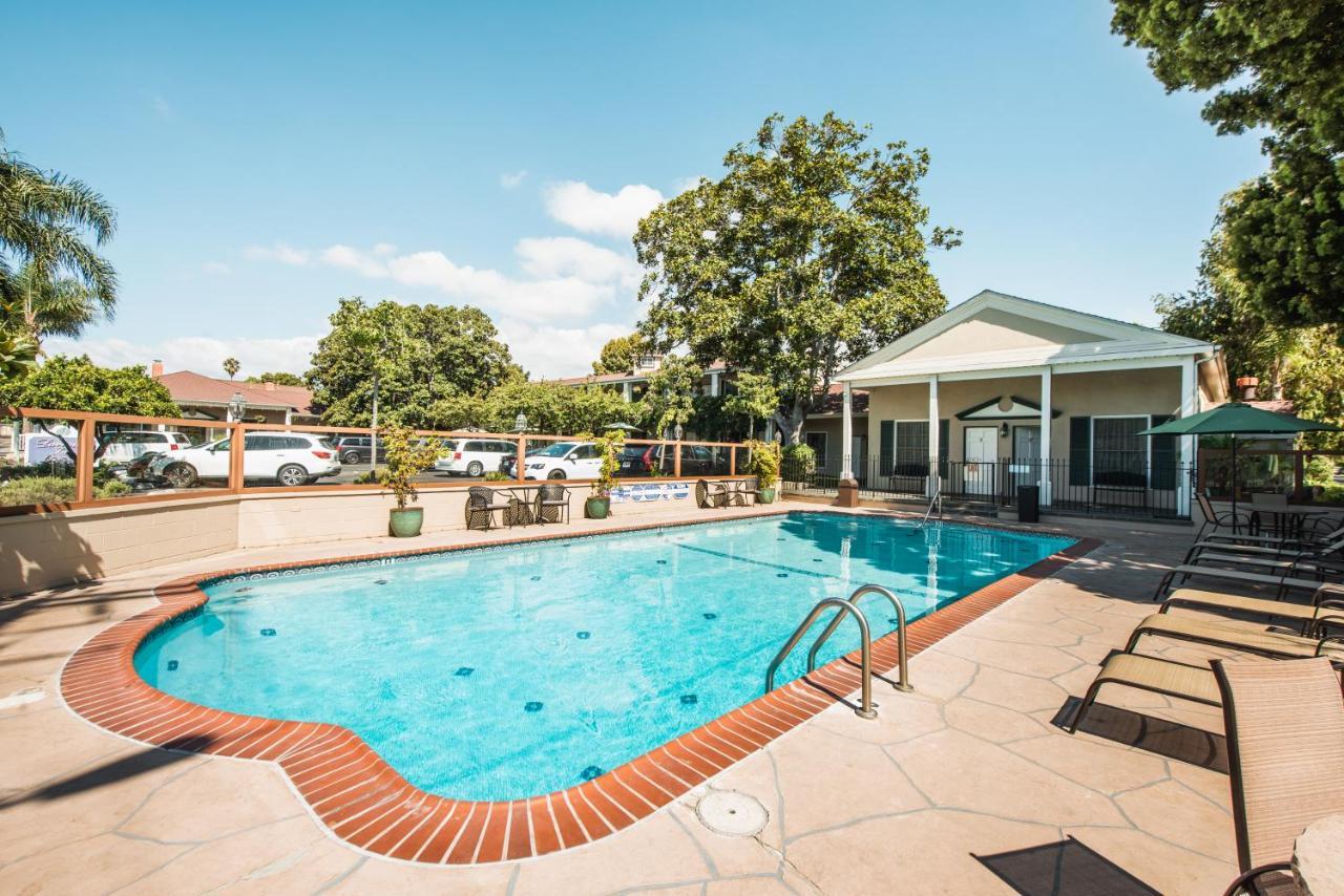 Lavender By The Sea Inn 3*