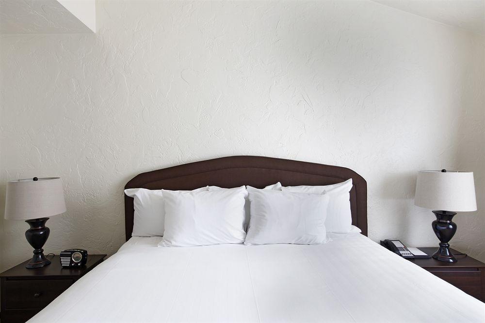 Palmoro House 3* Santa Barbara