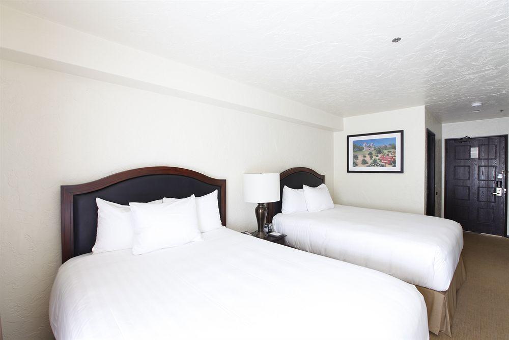 Palmoro House Hotel