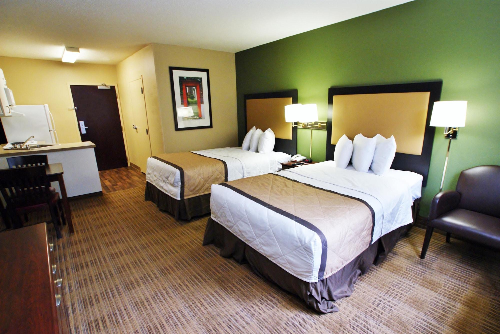 Extended America - - Calle Real Hotel 2*