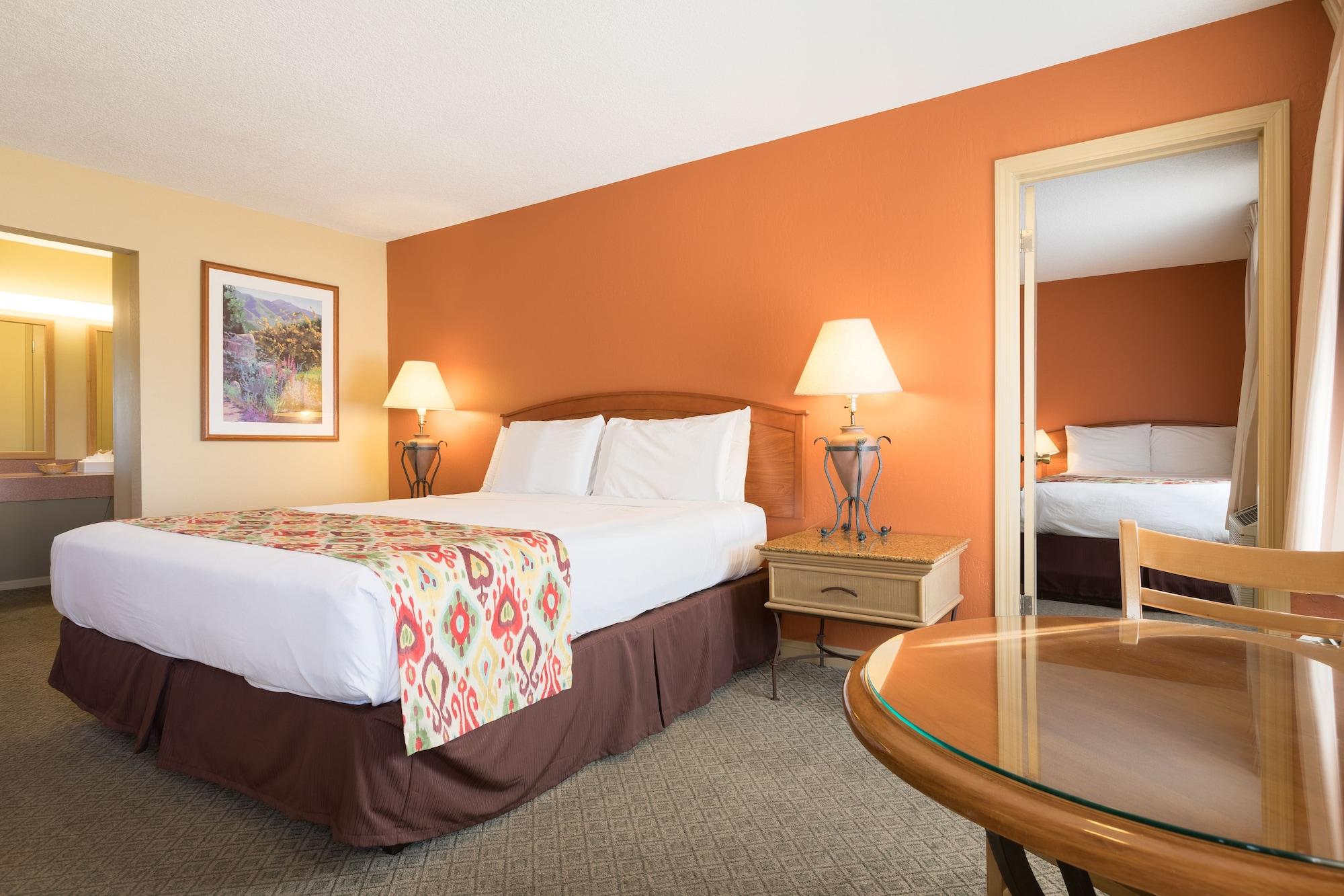 Sandpiper - Hotel