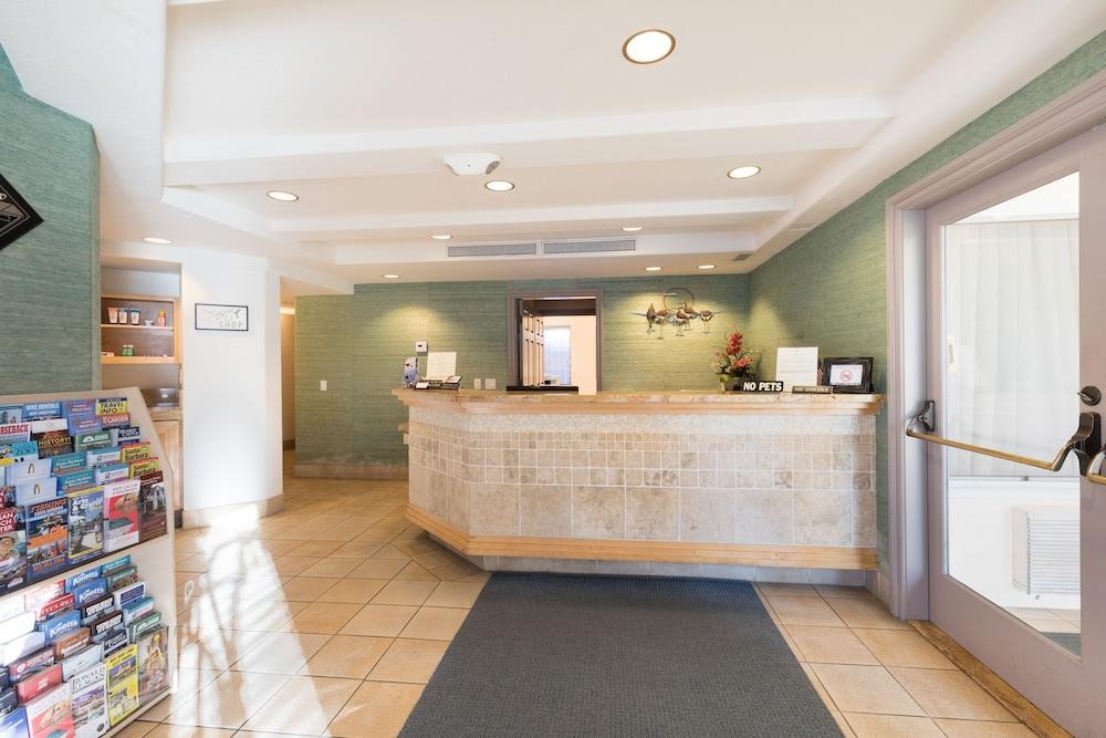Hotel Sandpiper - Santa Barbara