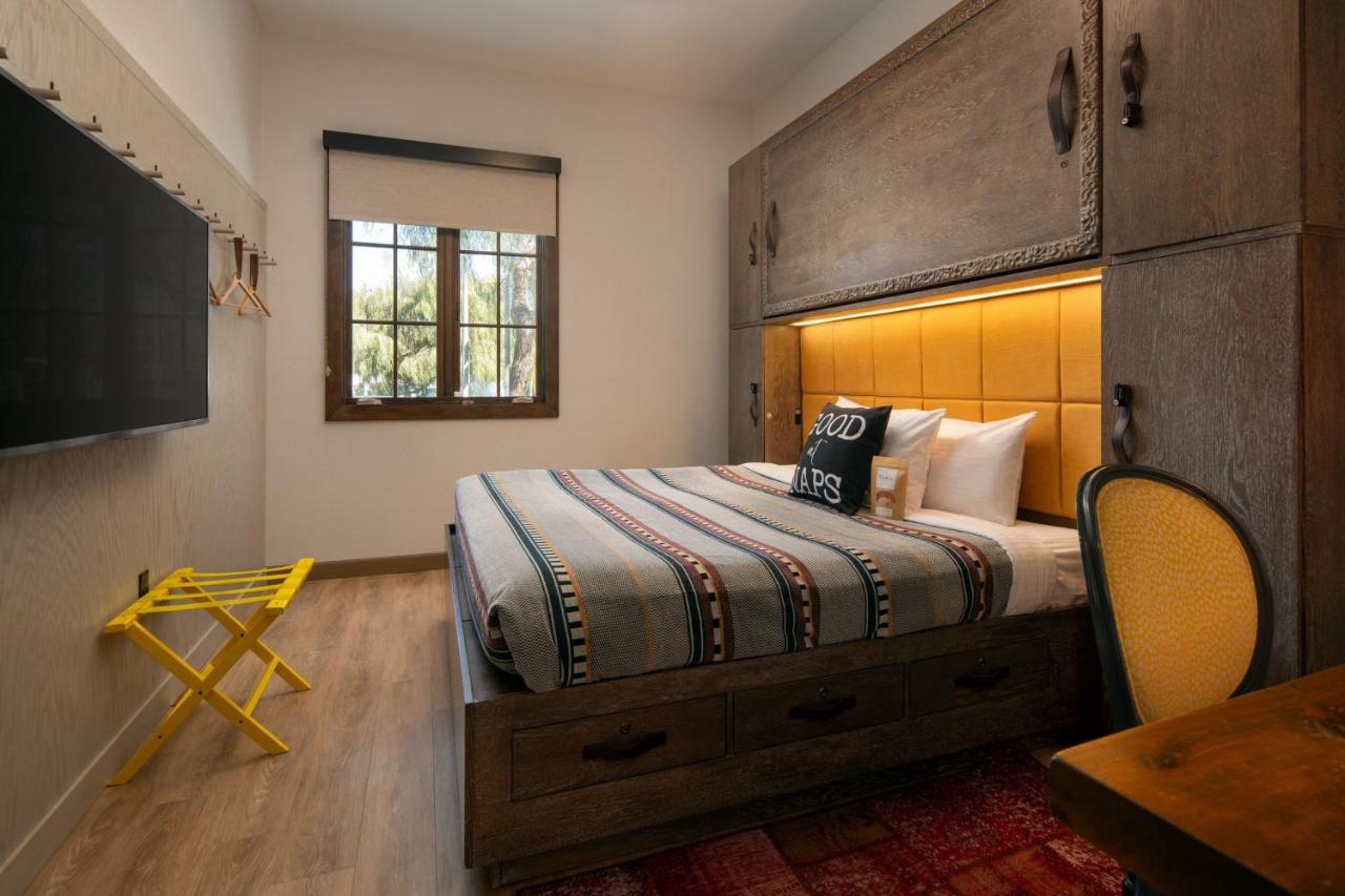 Hotel Moxy