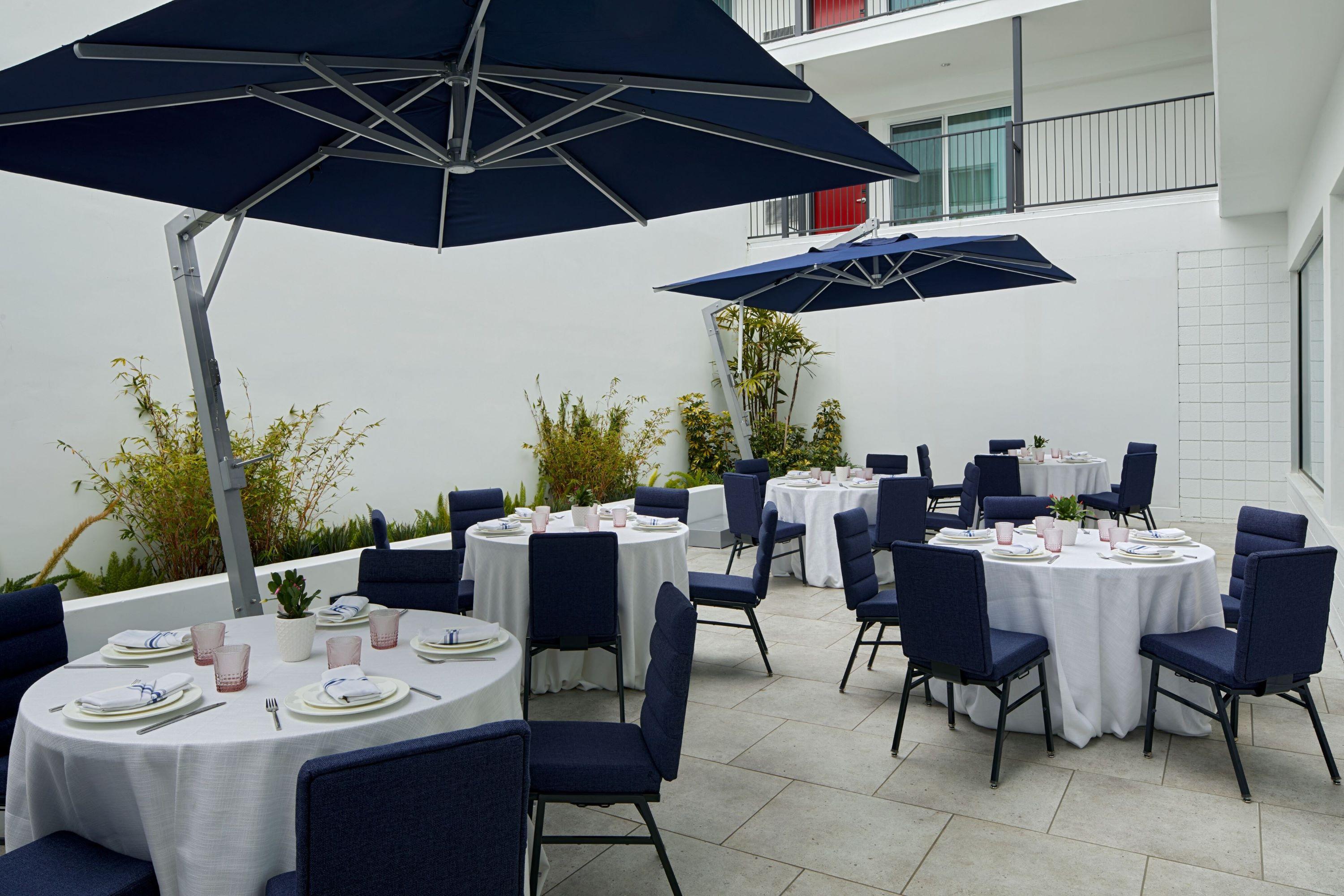 Courtyard By Marriott Downtown 3*