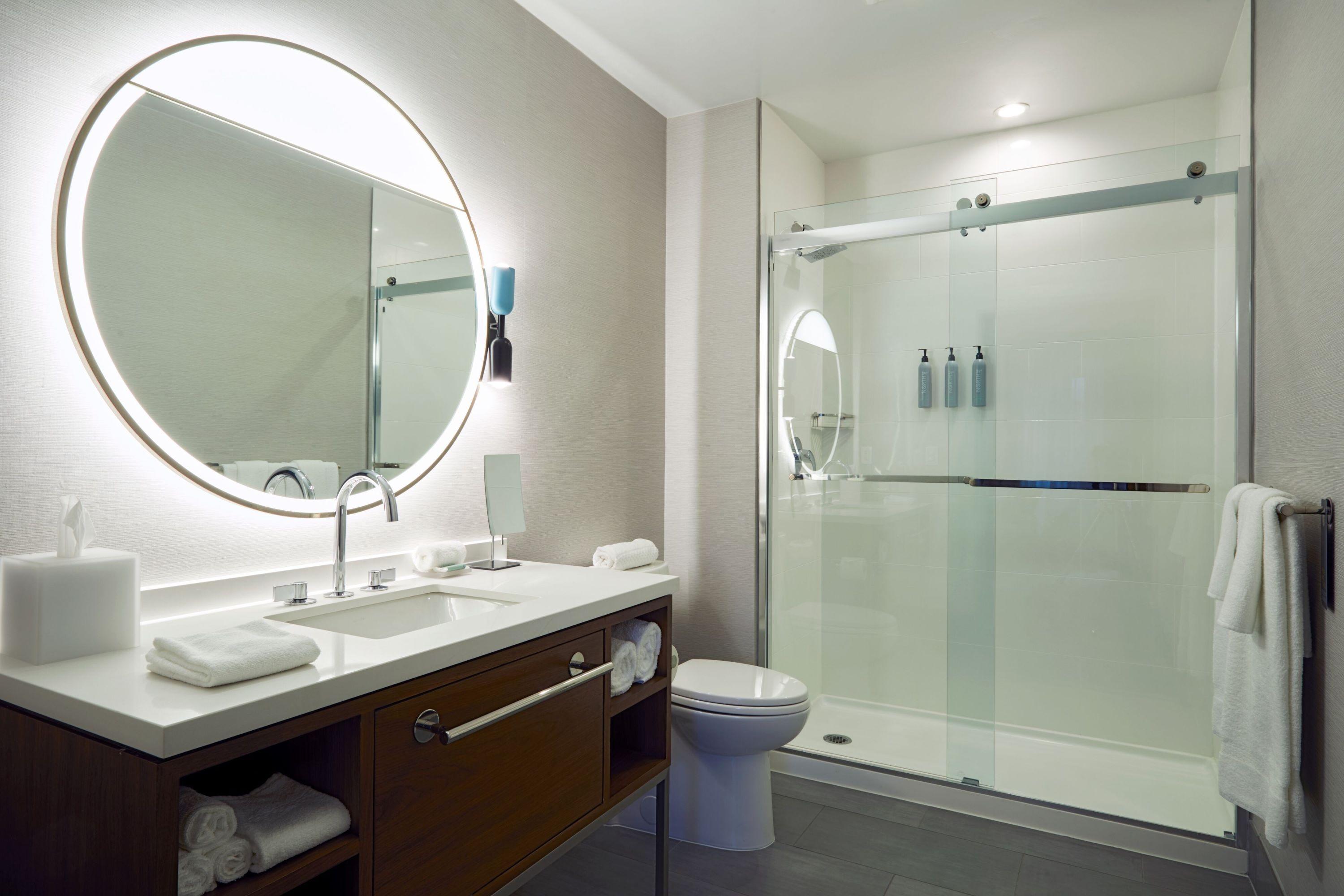 Courtyard By Marriott Downtown Hotel Santa Barbara