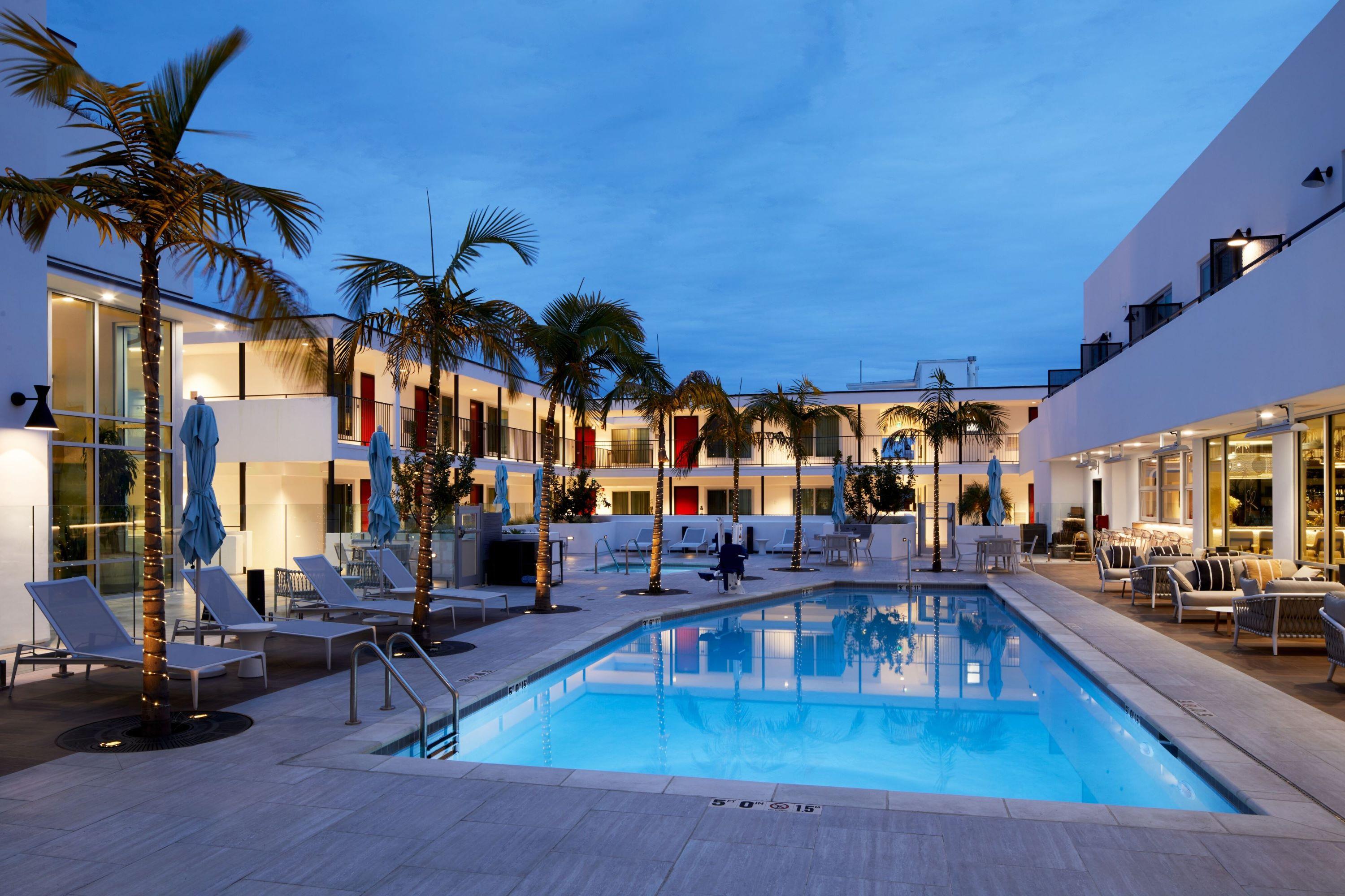 Courtyard By Marriott Downtown 3* Santa Barbara