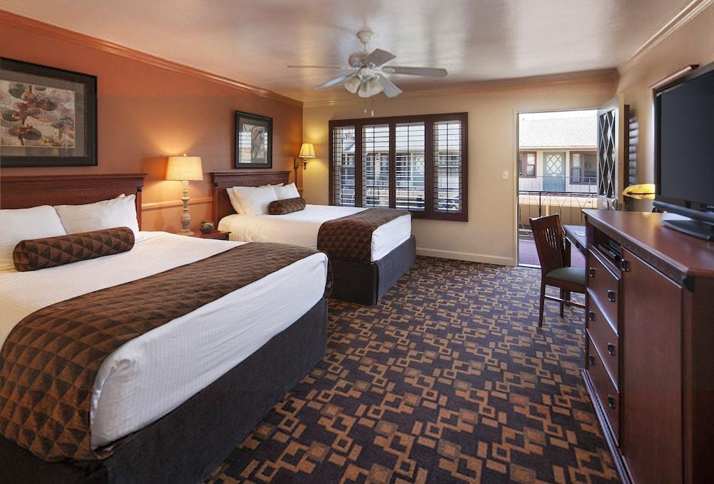 Brisas Del Mar At The 3* Santa Barbara