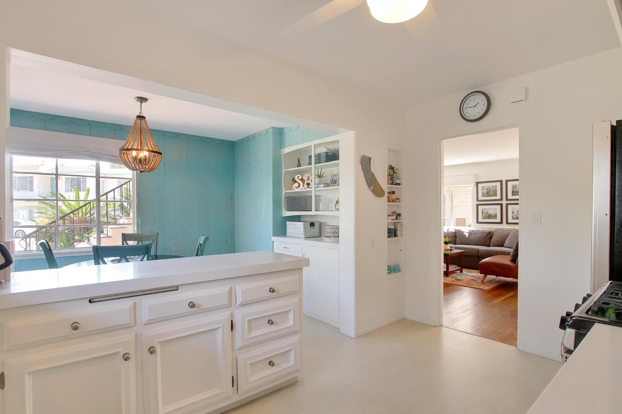 Villa West 1