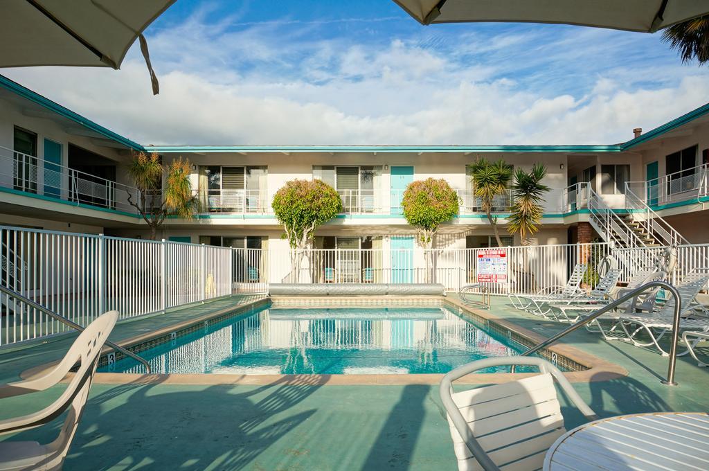Pacific Crest Hotel