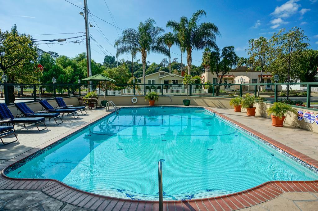 Lavender By The Sea Inn 3*