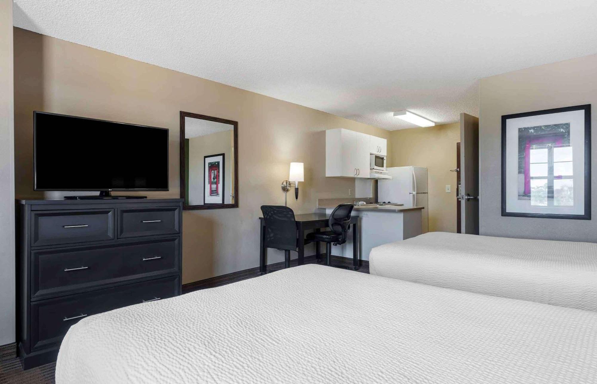 Hotel Extended America - - Calle Real Santa Barbara