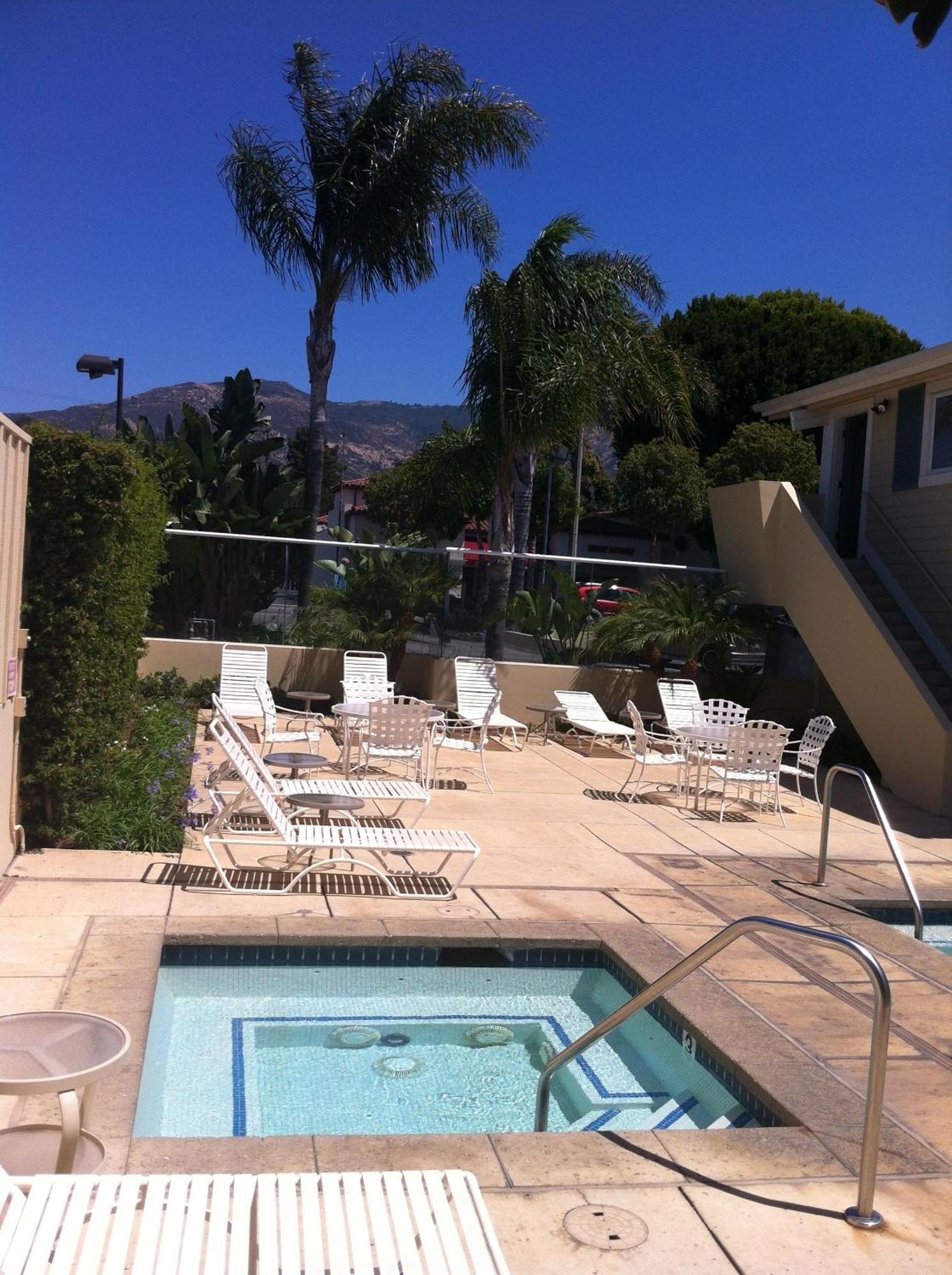 Hotel Sandpiper - 3*