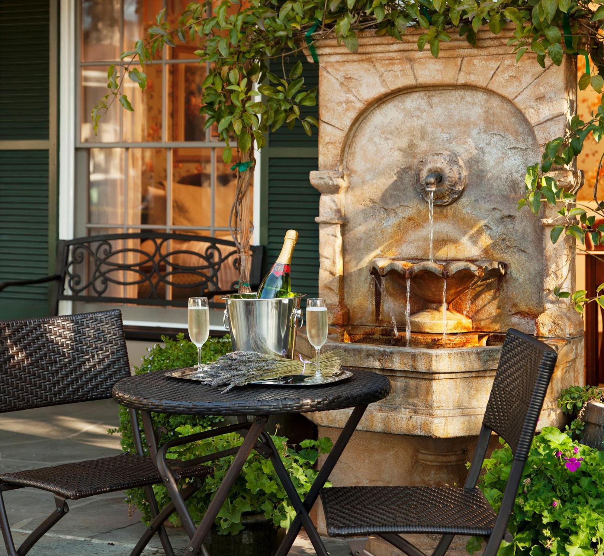 Inn Lavender By The Sea 3*