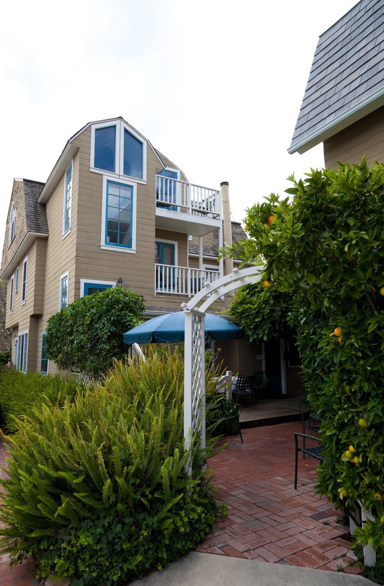 Bath Street Bed & Breakfast 4*