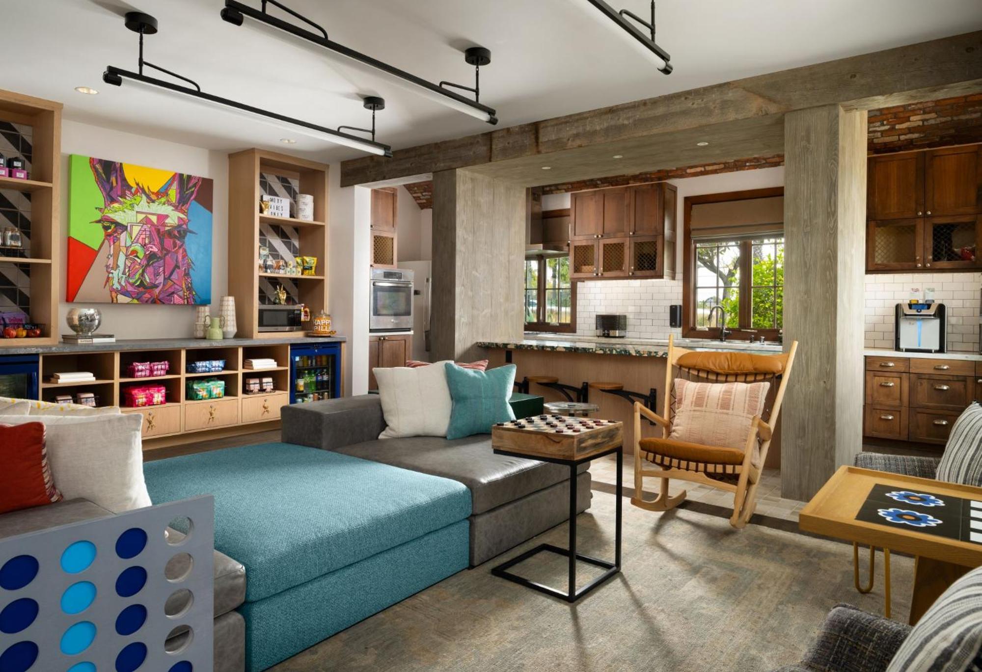 Moxy 3* Santa Barbara