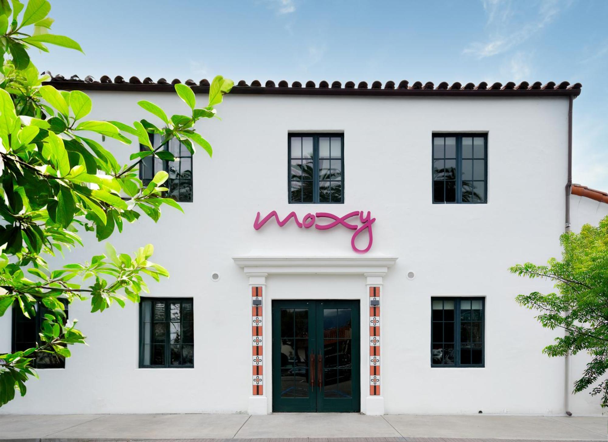 Moxy Hotel 3*