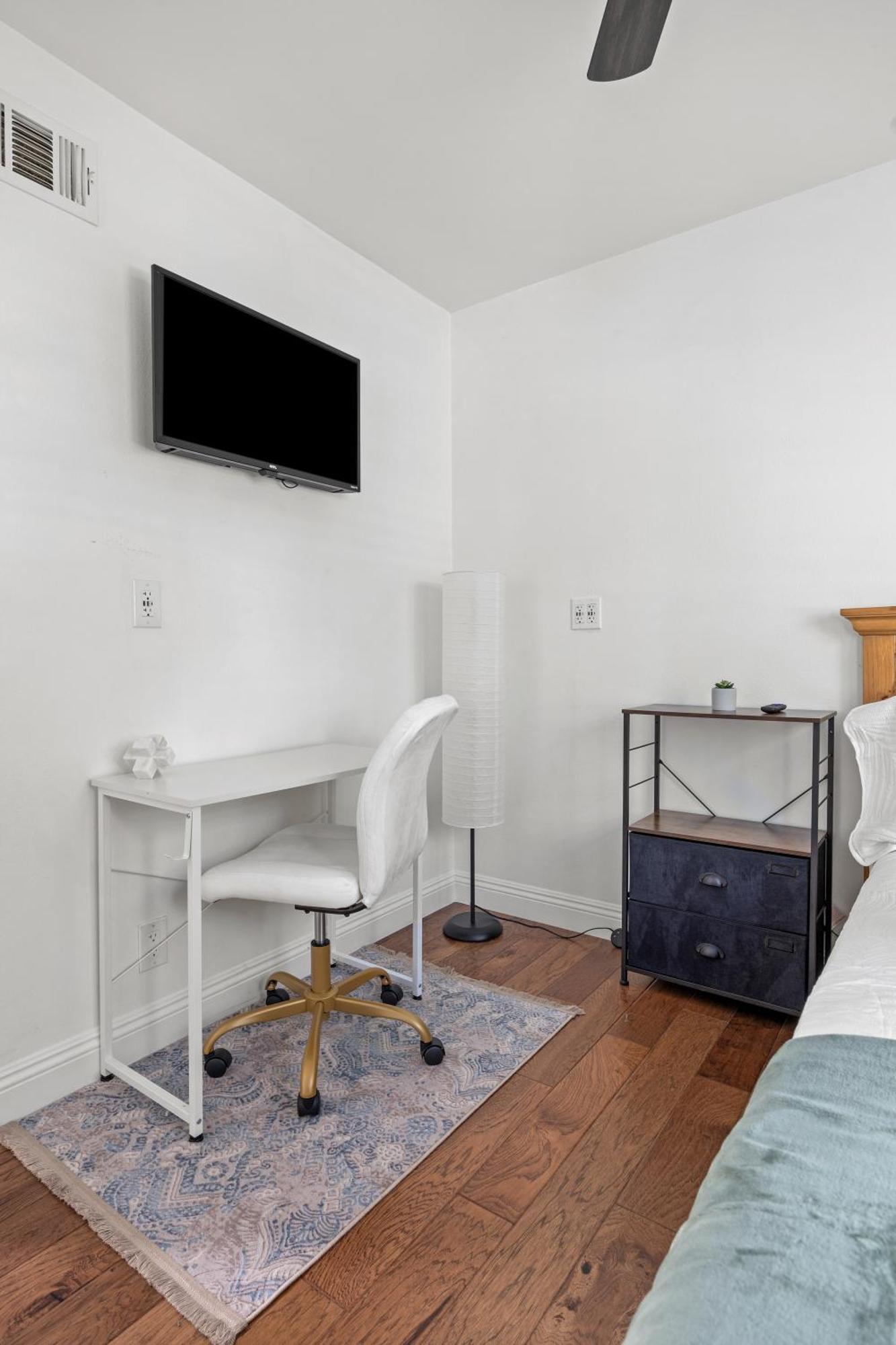 Coastal Near Ucsb & Airport, Hot Tub, King Beds, Fast Wifi, Sleeps 6 Holiday home