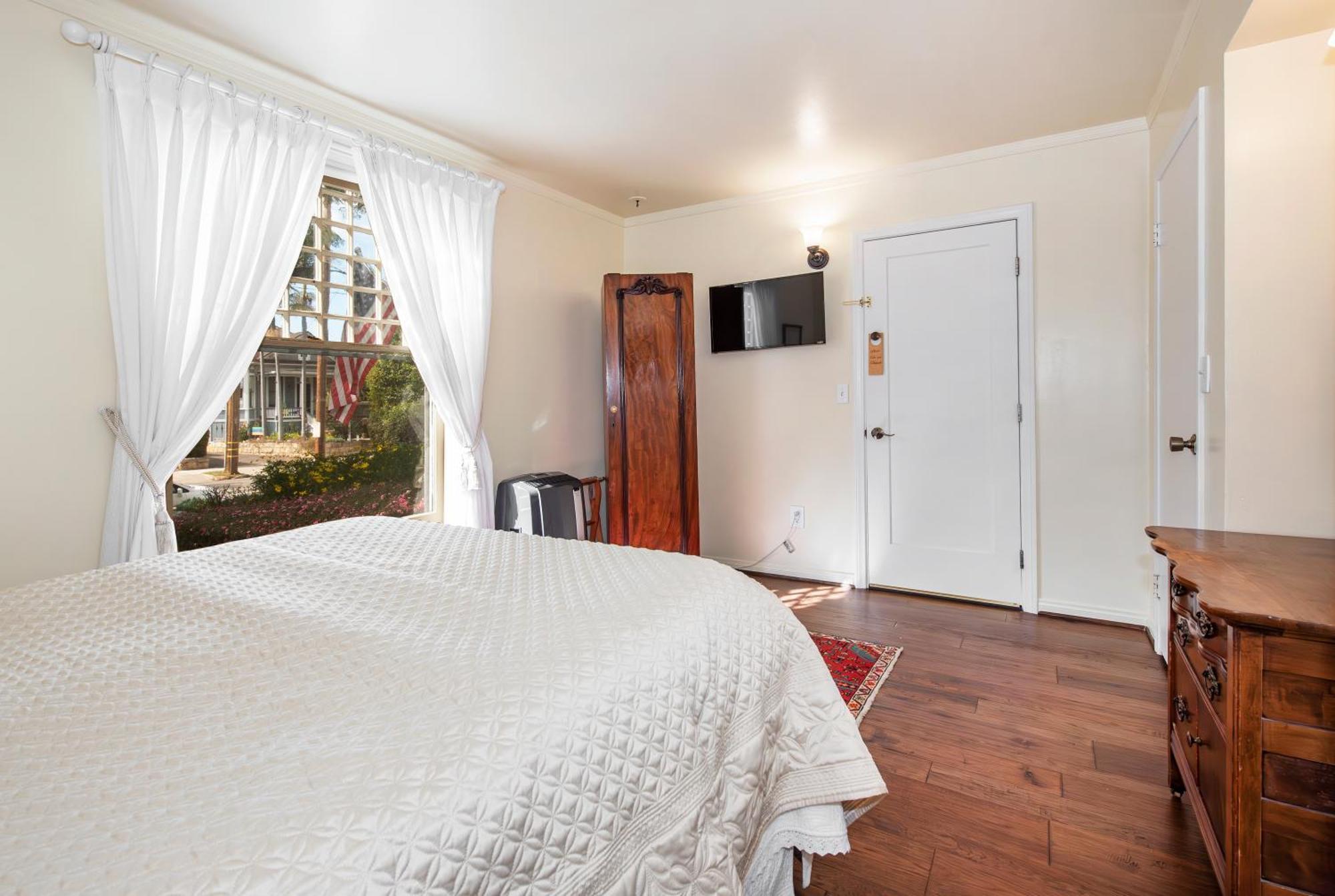 Bath Street Bed & Breakfast Santa Barbara