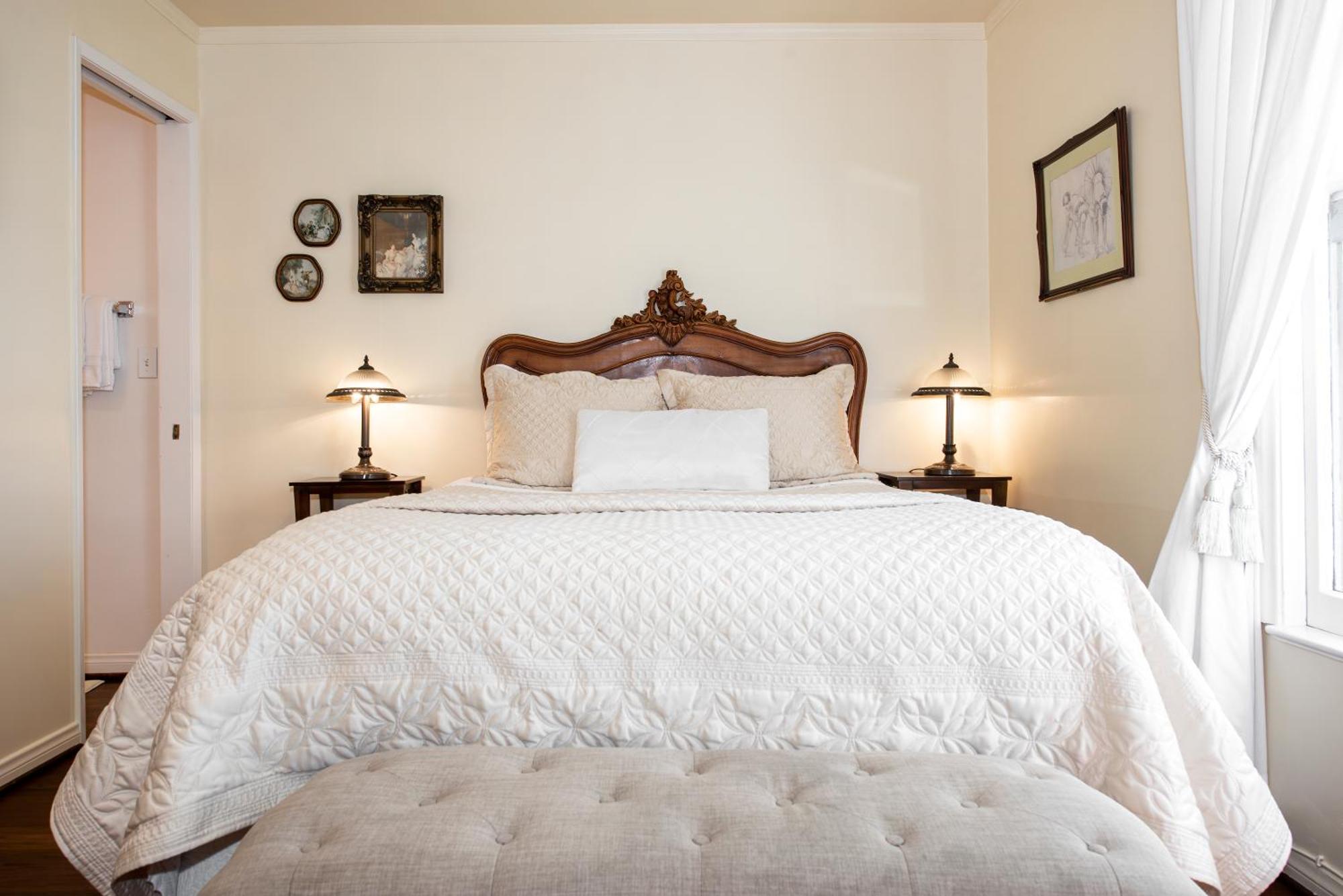 Bed & Breakfast Bath Street Santa Barbara
