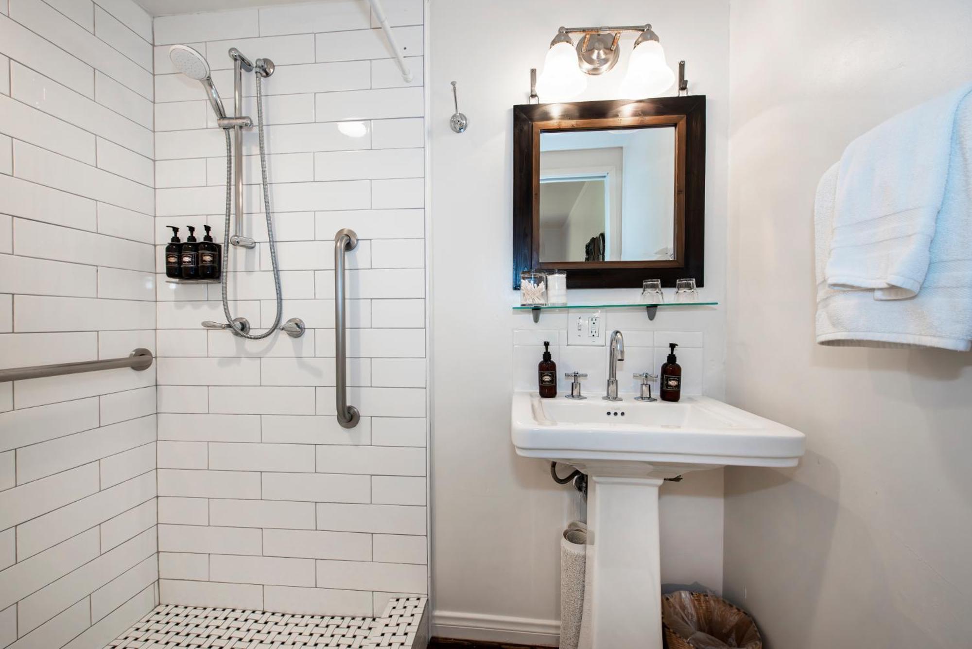 Bath Street 4* Santa Barbara