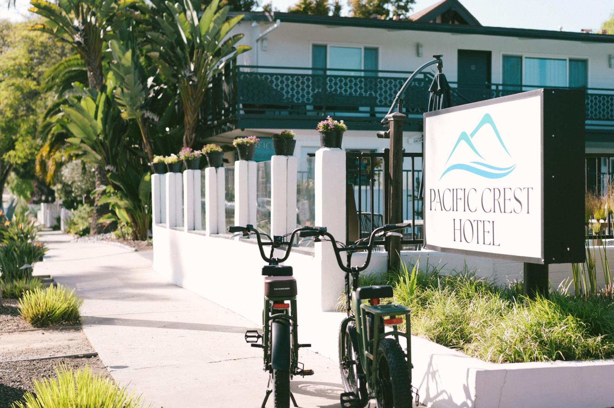 Hotel Pacific Crest