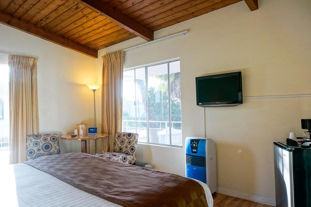 Pacific Crest Hotel 3*