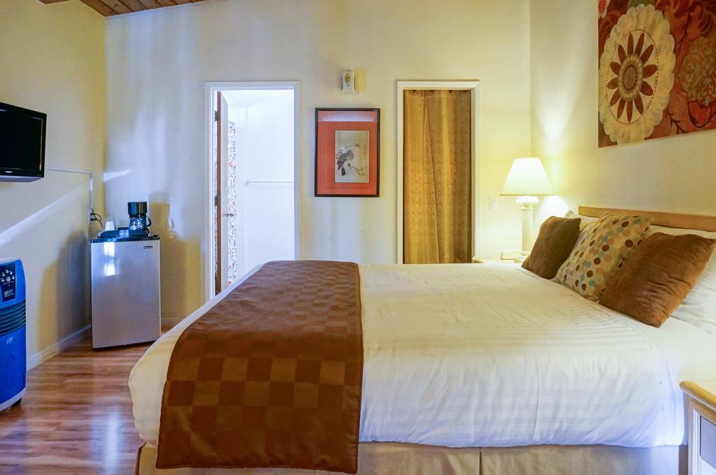 Pacific Crest Hotel
