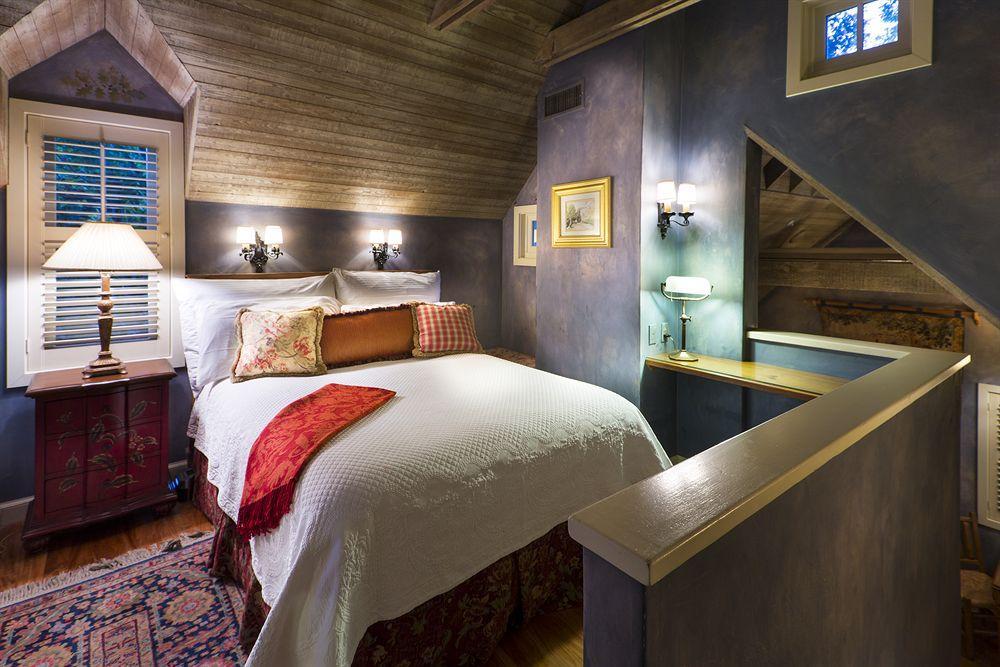 Simpson House Hotel 5*