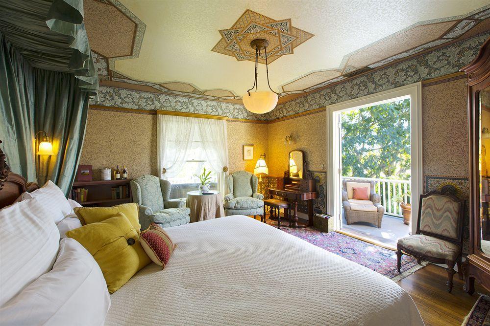 Simpson House Hotel