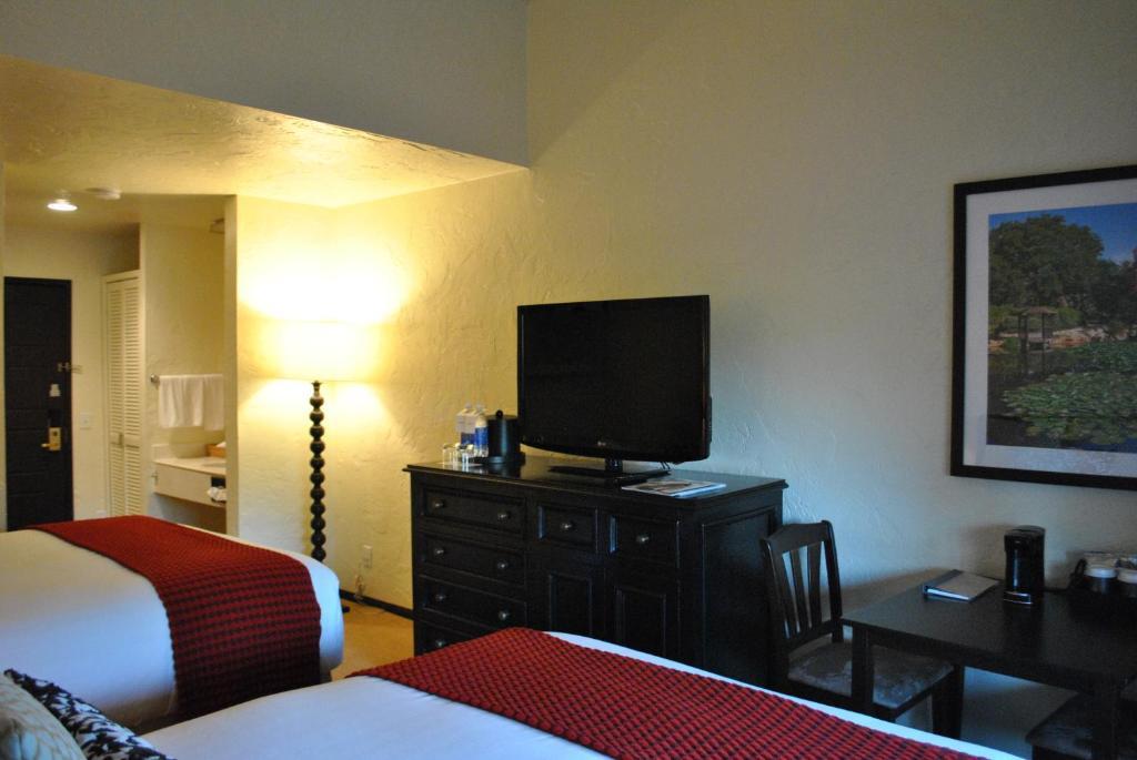 Palmoro House Hotel