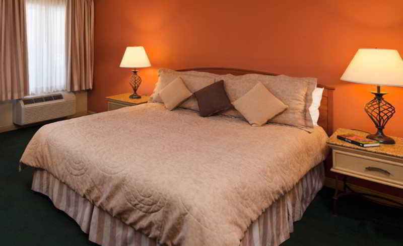 Hotel Sandpiper - 3*