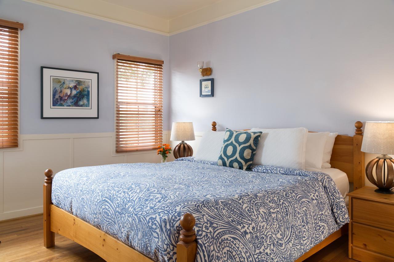 Bed & Breakfast Cheshire Cat &